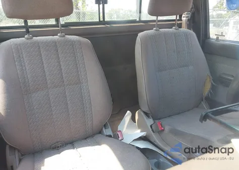 1995 Toyota Tacoma из США, поврежденный, VIN 4TAUN61C4SZ063644